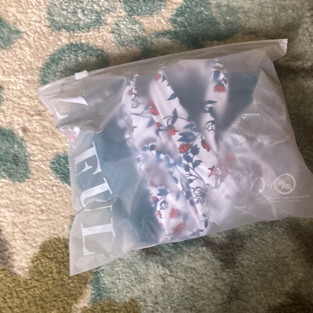 NWT two piece swim suit - Picture 3 of 3